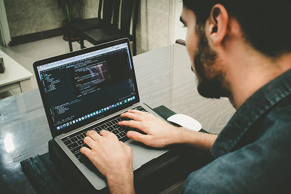Apa itu programmer